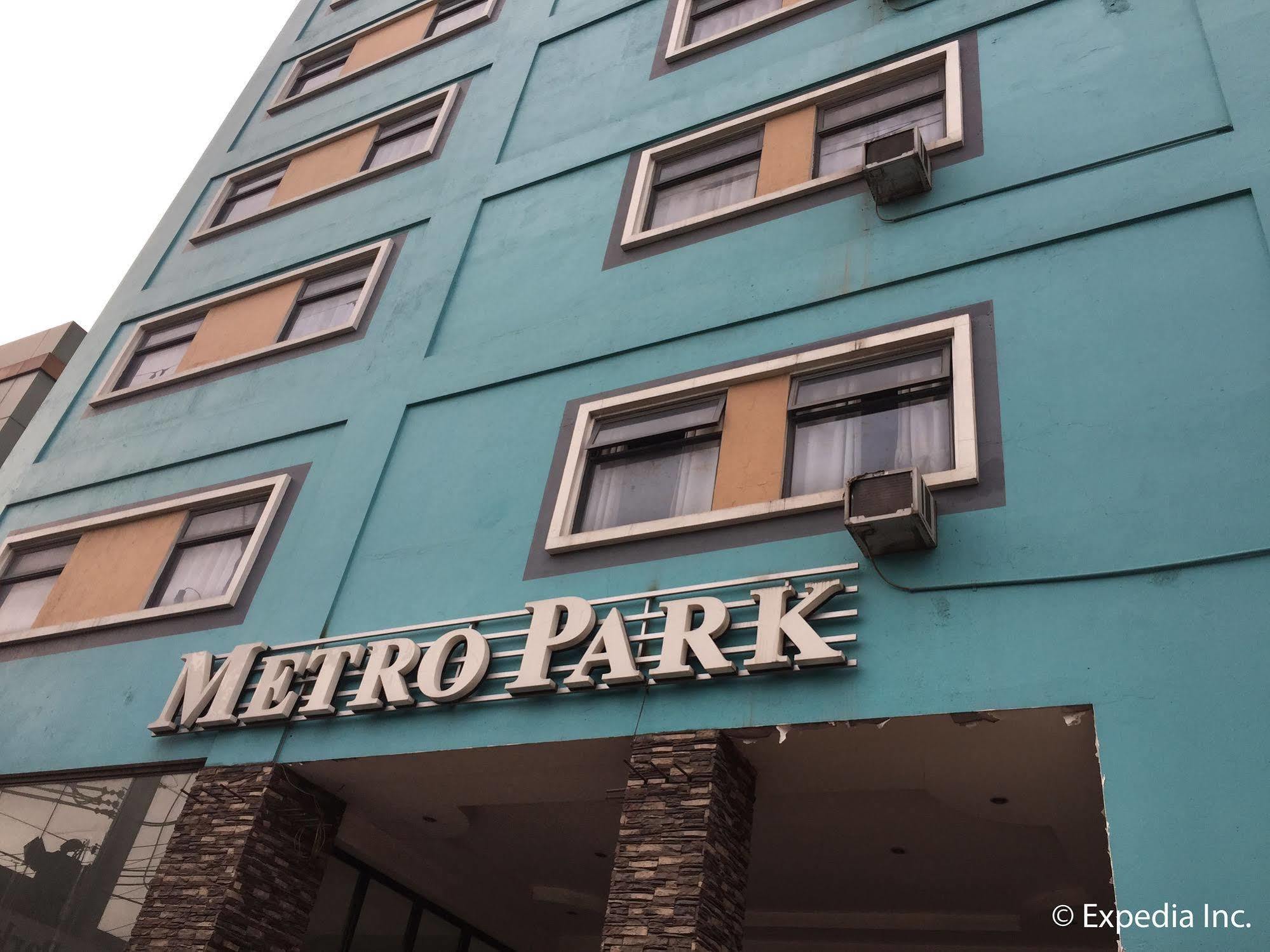 Metro Park Hotel Mandaue Cebu Exterior photo